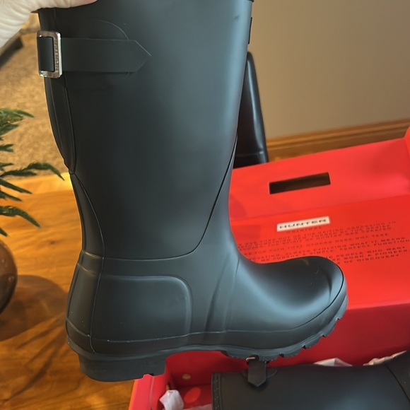 women’s adjustable back hunter boots - Picture 6 of 10